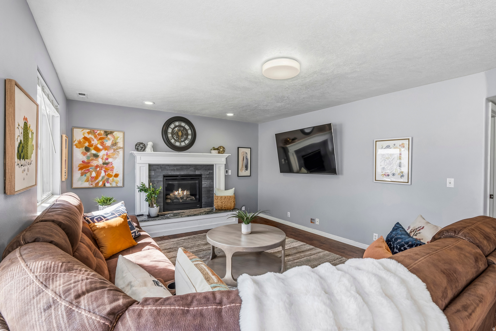 WEST MEADOWS - Residential