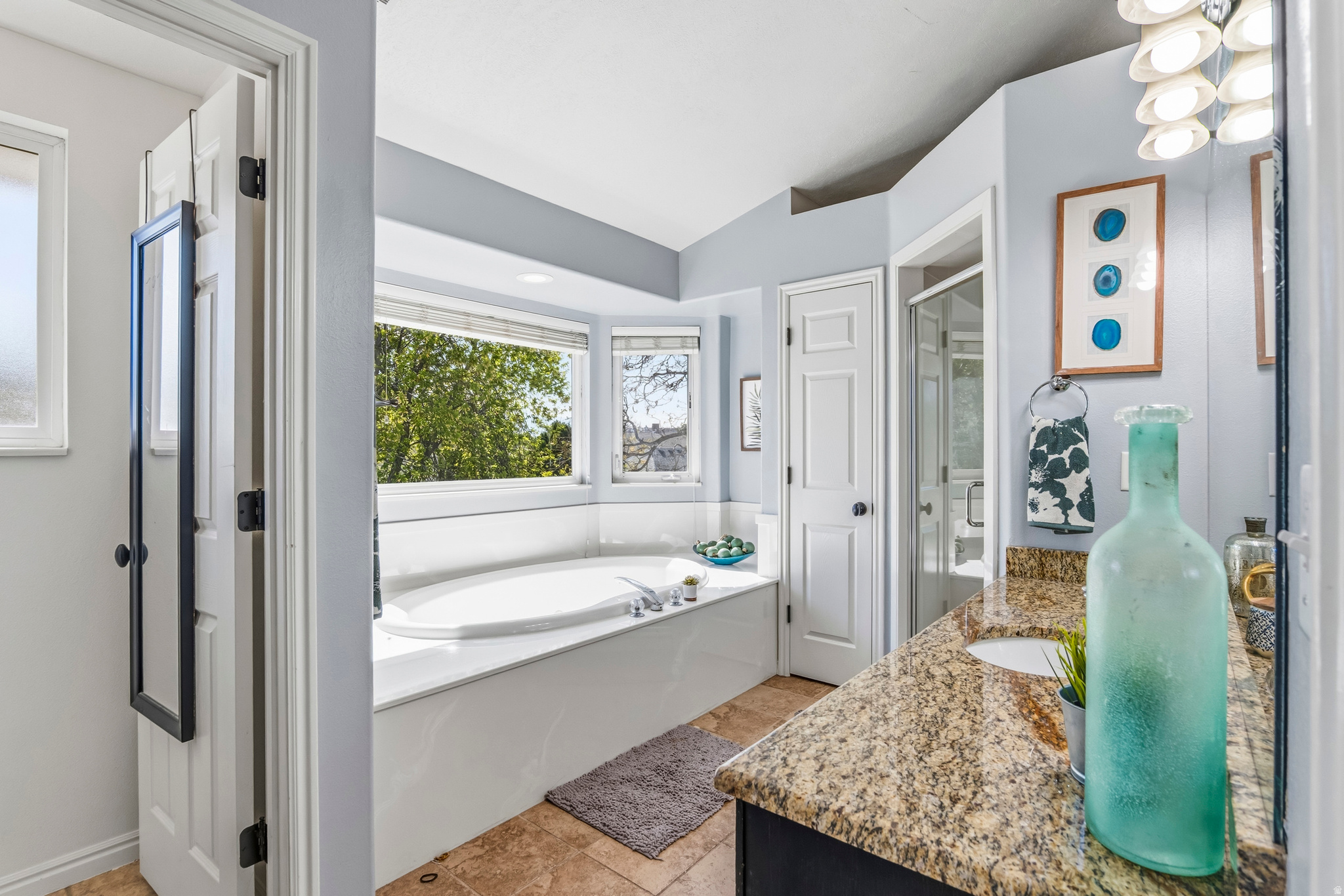 WEST MEADOWS - Residential