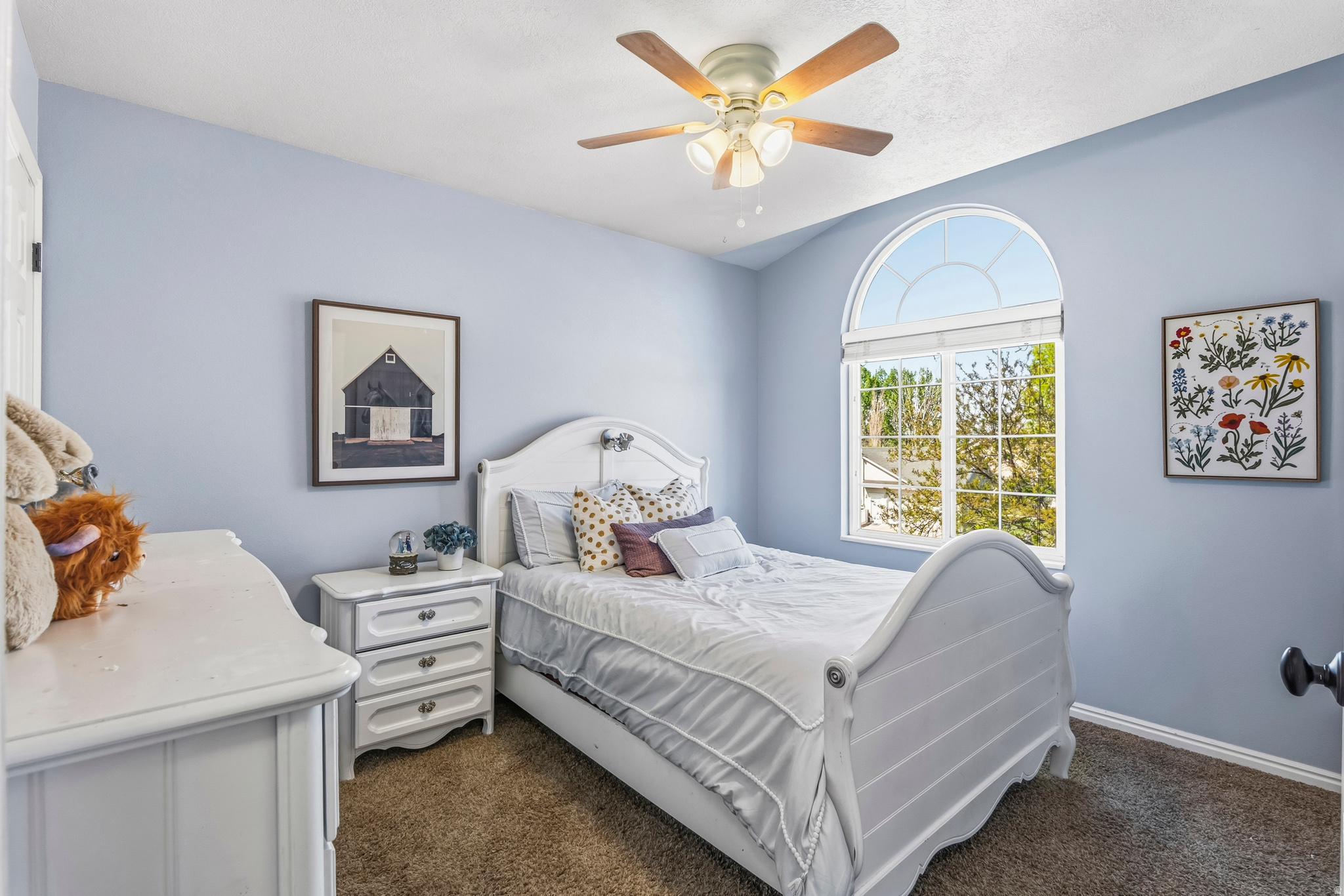 WEST MEADOWS - Residential