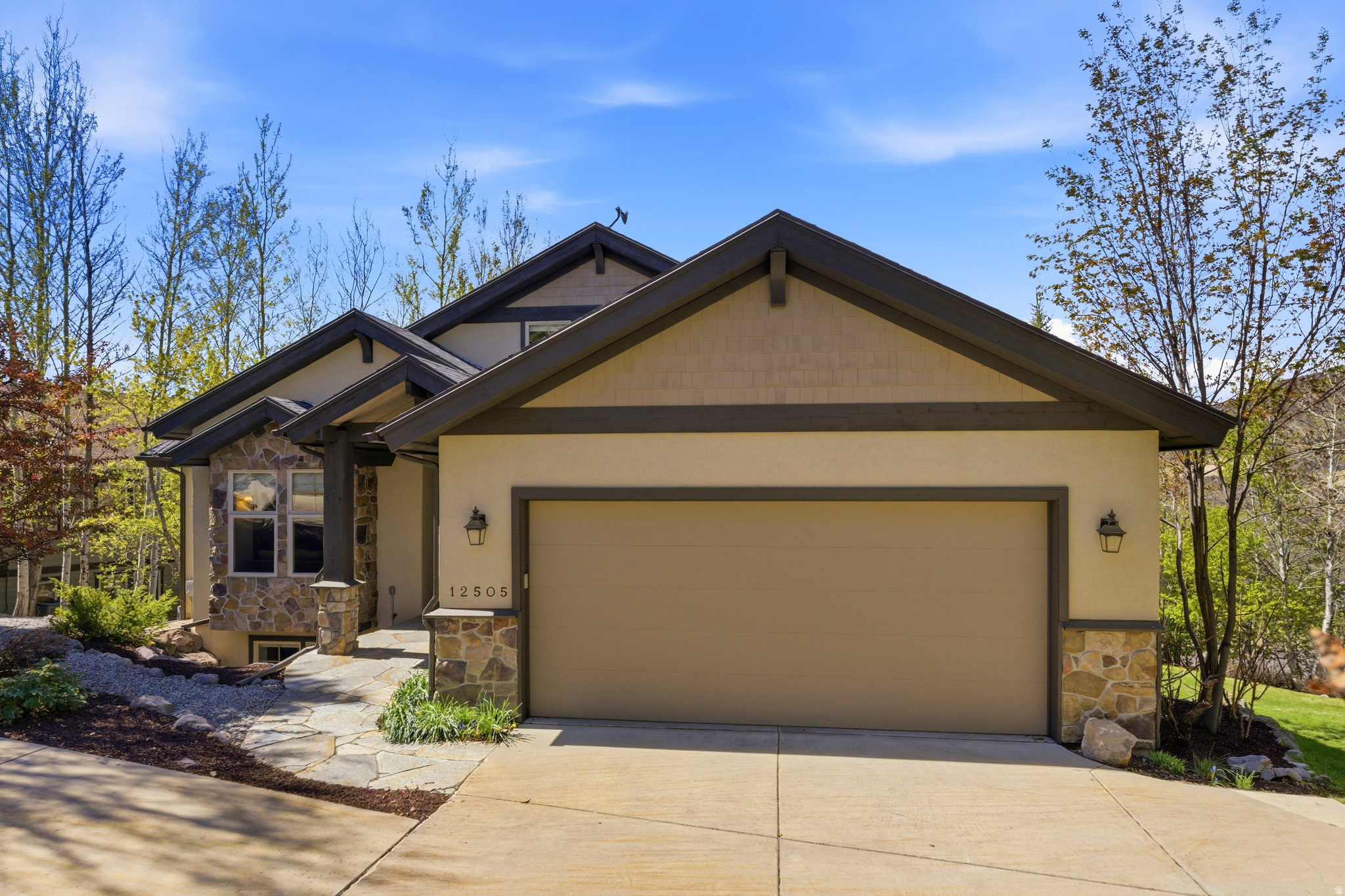 DEER MOUNTAIN - Residential