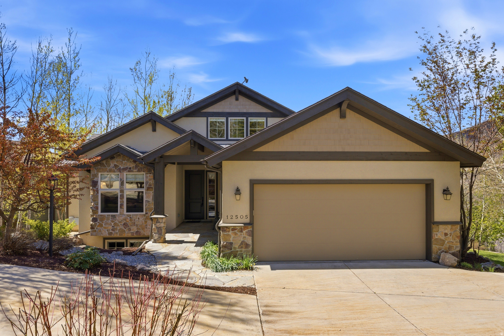 DEER MOUNTAIN - Residential