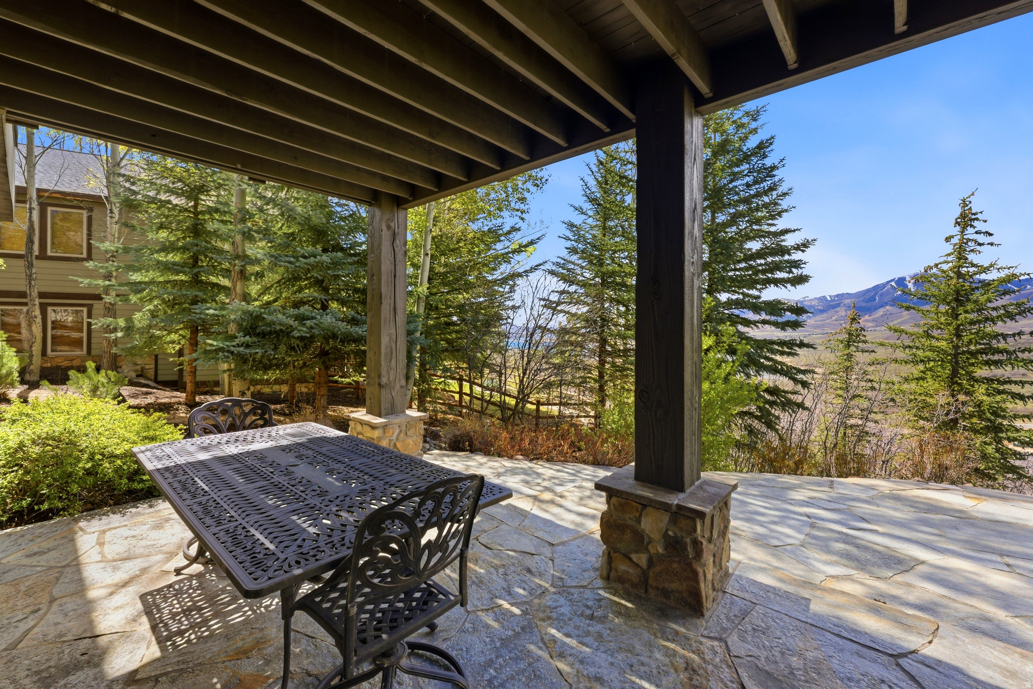 DEER MOUNTAIN - Residential