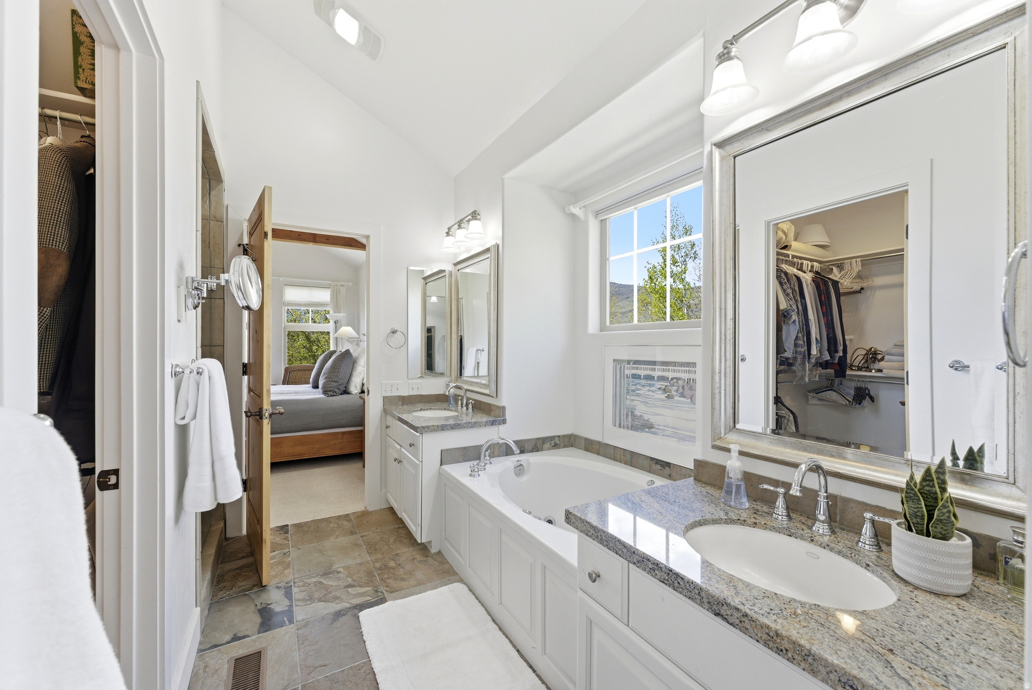DEER MOUNTAIN - Residential