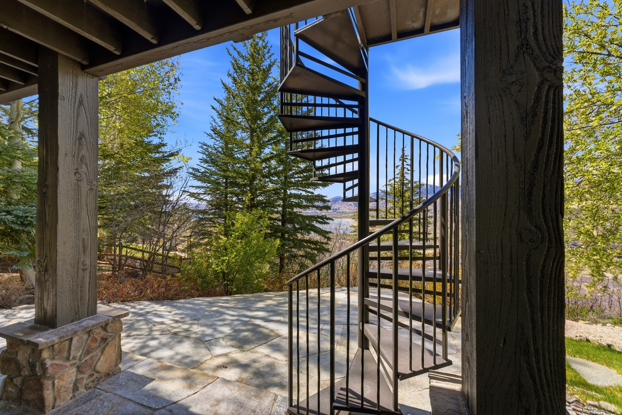 DEER MOUNTAIN - Residential