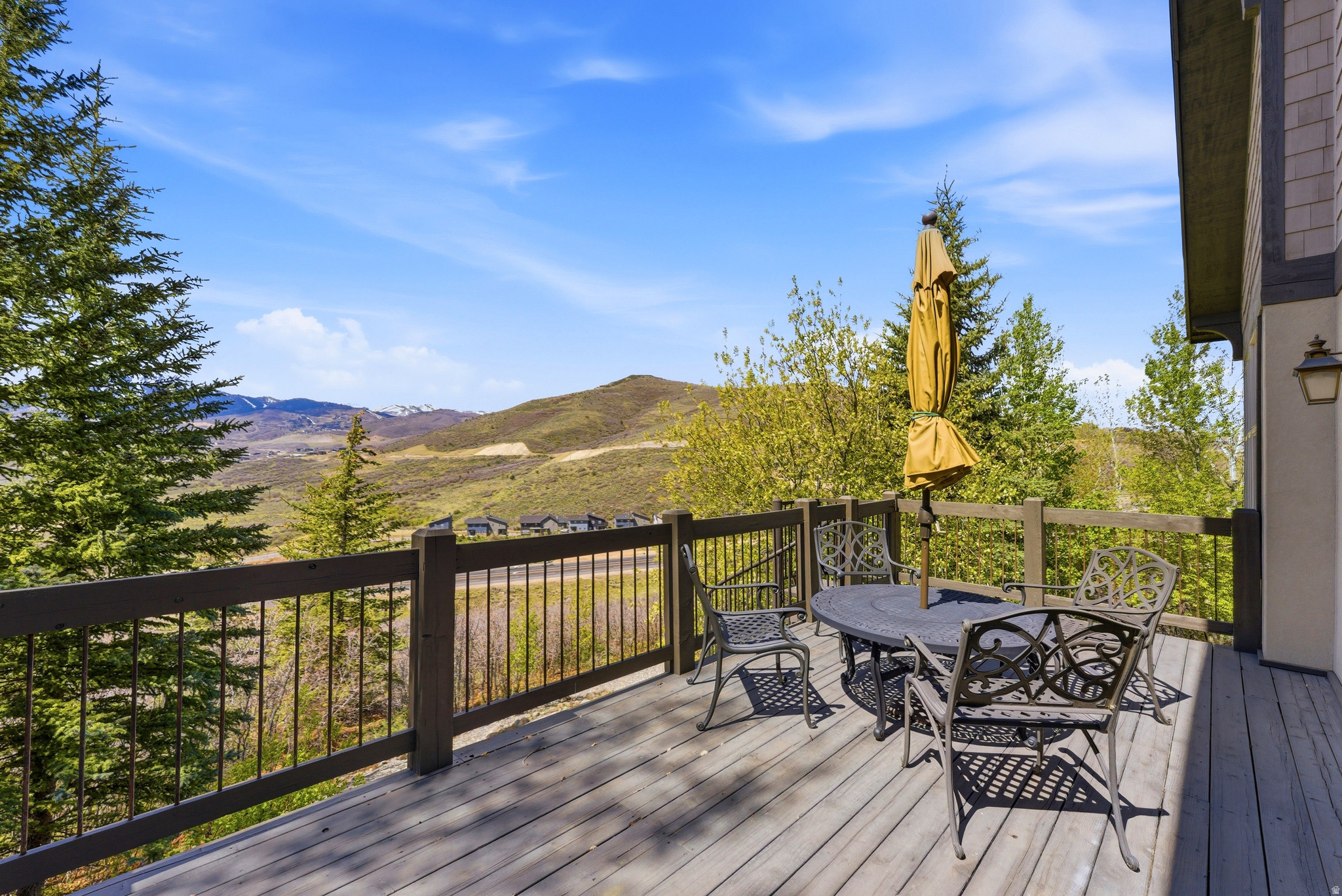 DEER MOUNTAIN - Residential