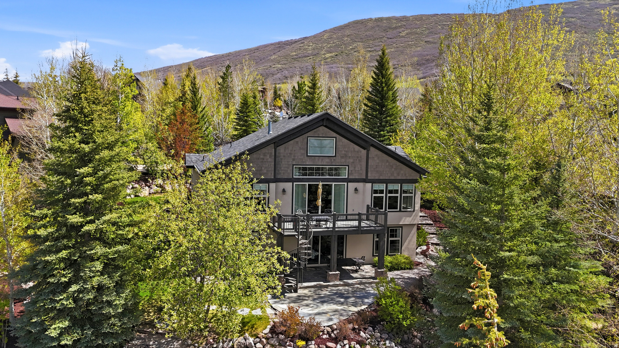 DEER MOUNTAIN - Residential