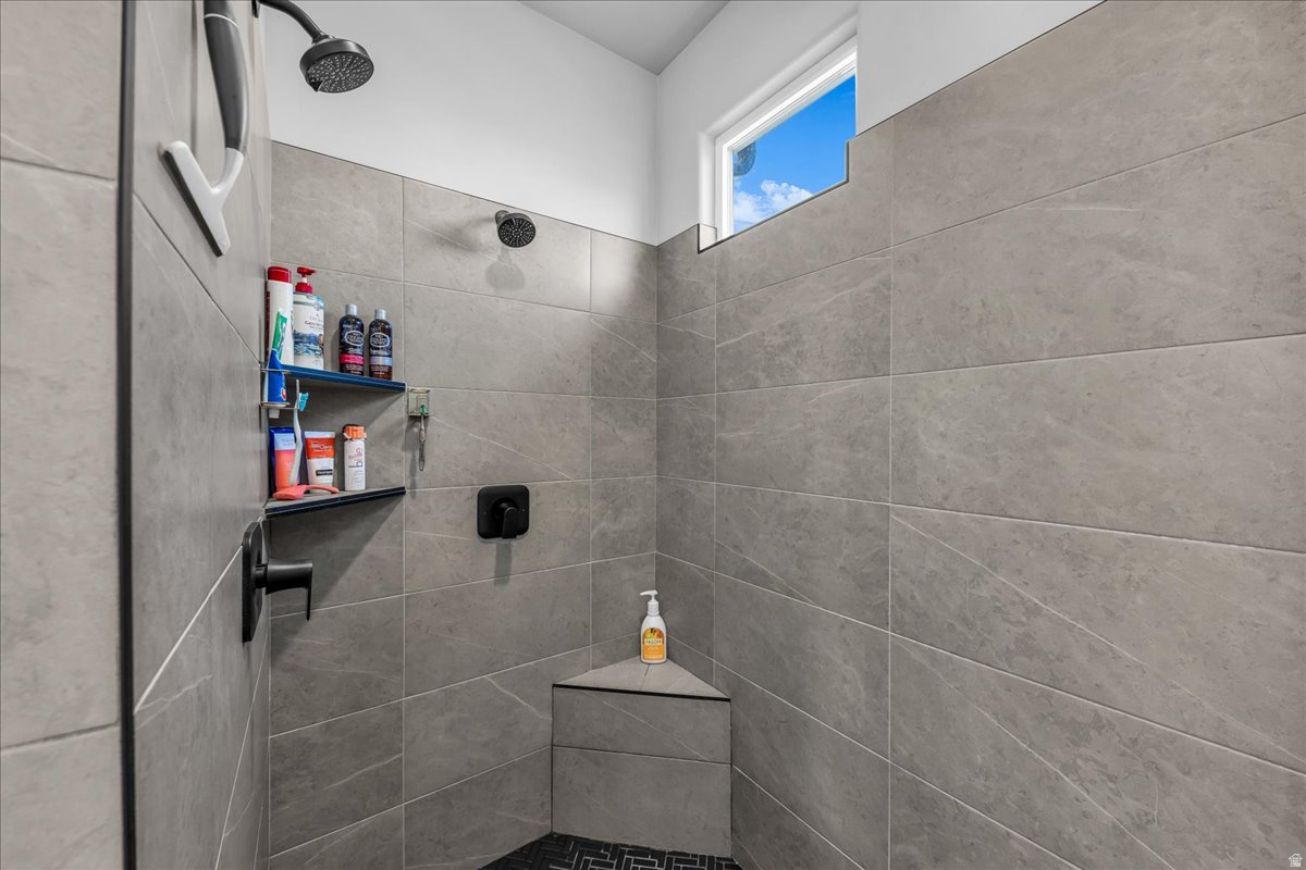 HERITAGE PLACE 1 - Residential