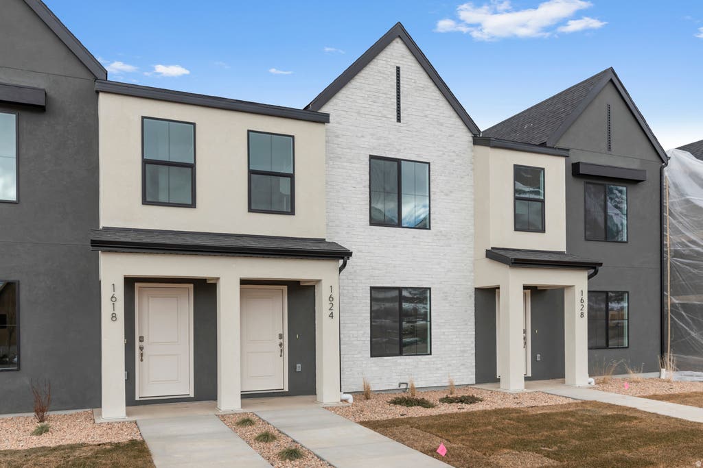 Photo of 671 N 1620 E #1304, Salem, UT 84653 (MLS # 2175882)