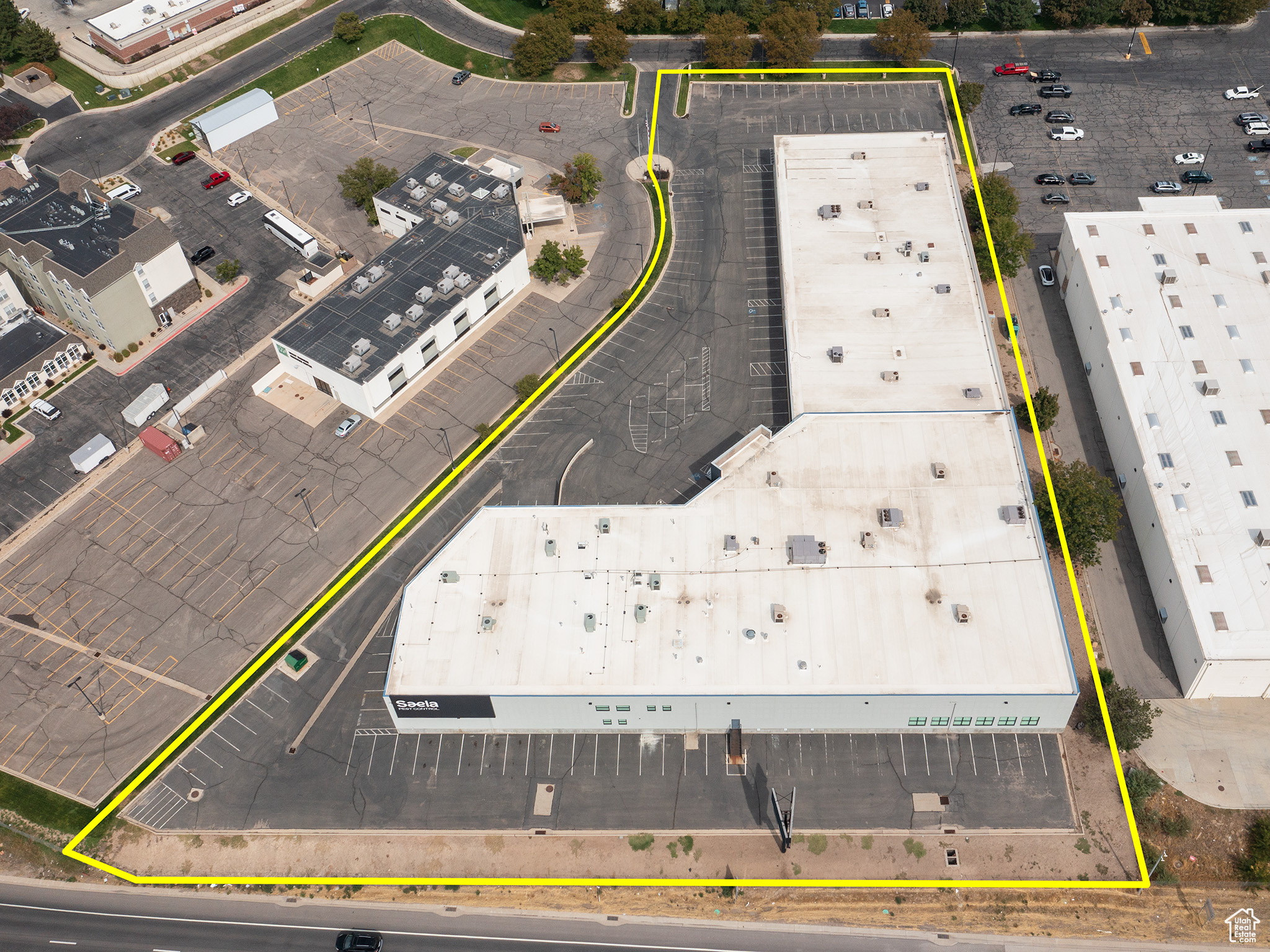 SATURN - Commercial Sale