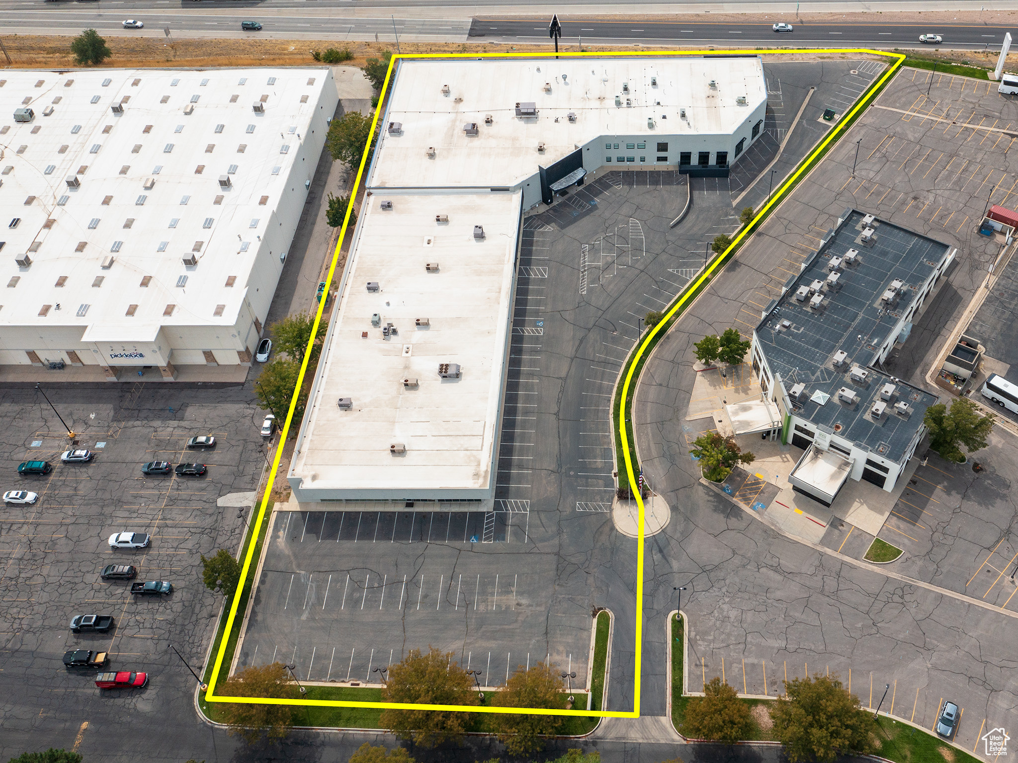 SATURN - Commercial Sale