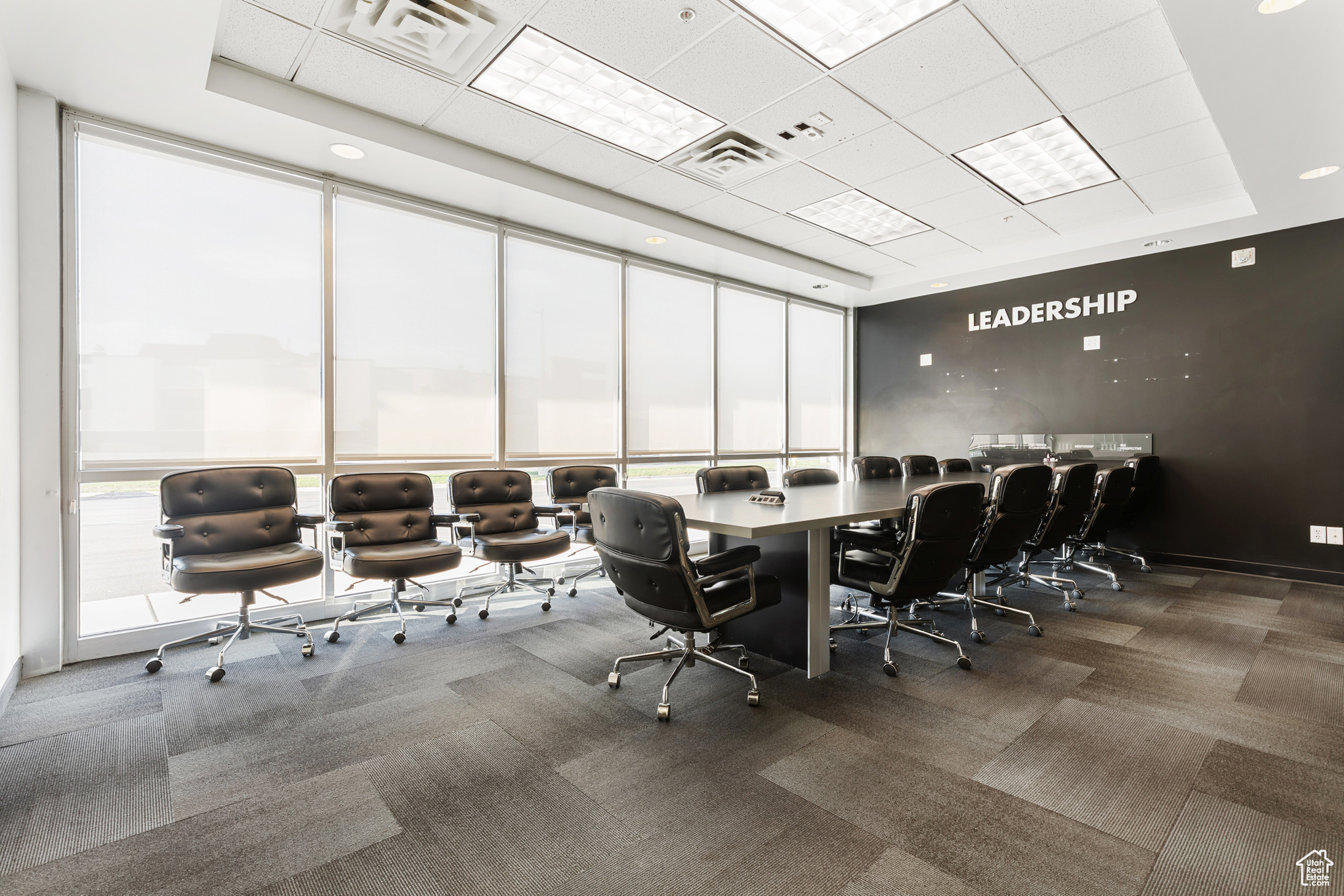 SATURN - Commercial Sale