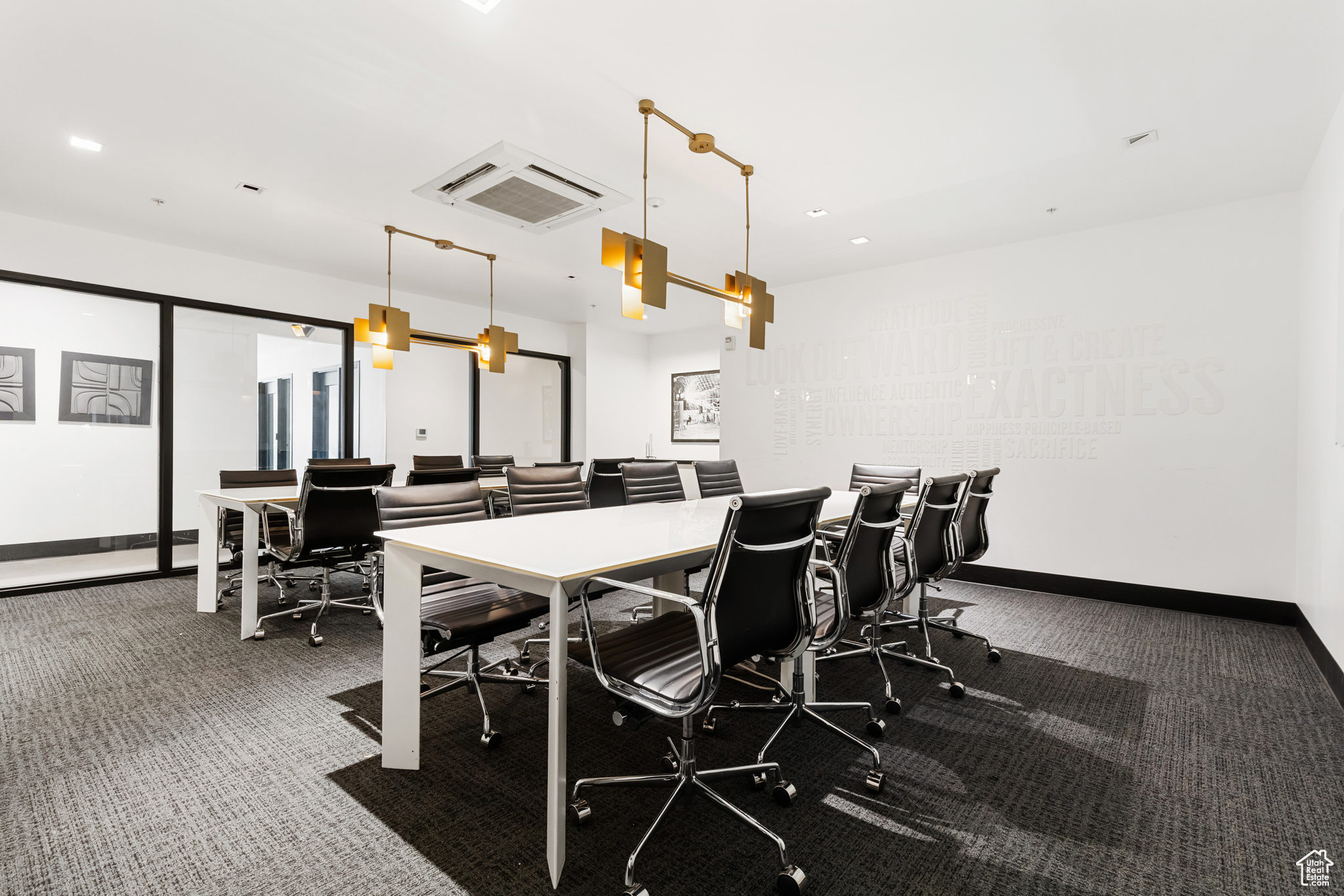 SATURN - Commercial Sale