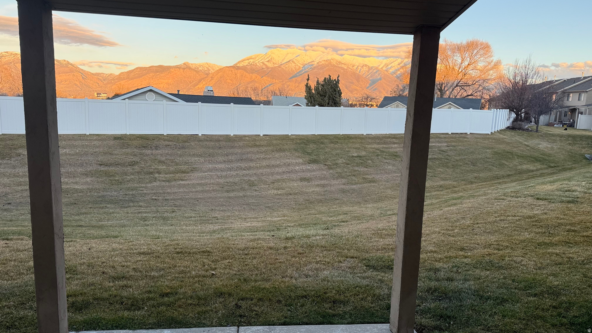 STONEY BROOK COTTAGE - Residential