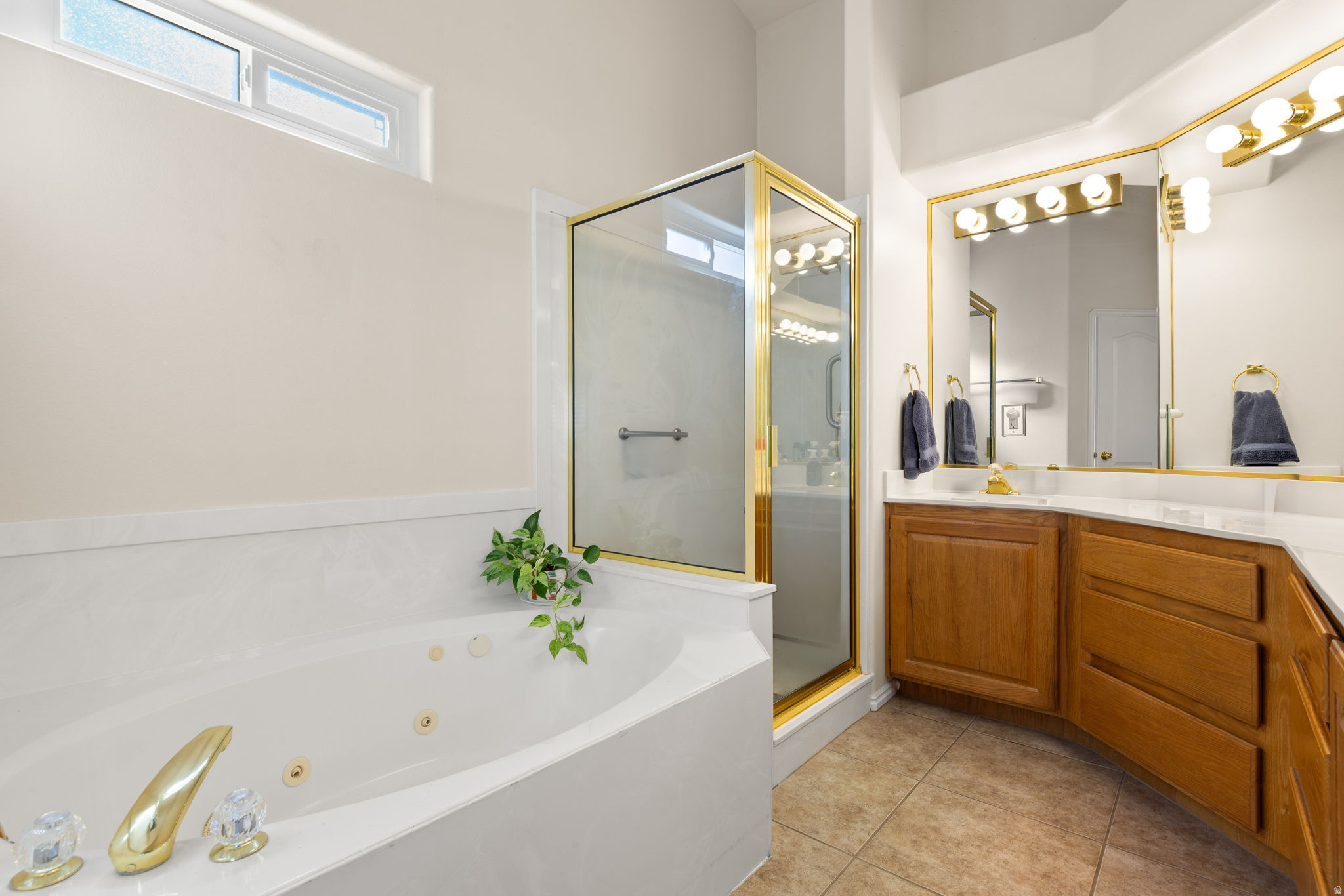 WEST SPRINGS TOWNHOMES - Residential