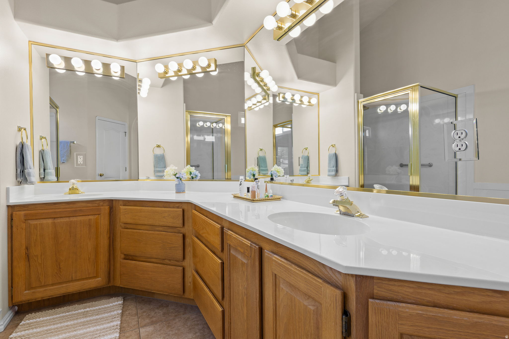 WEST SPRINGS TOWNHOMES - Residential