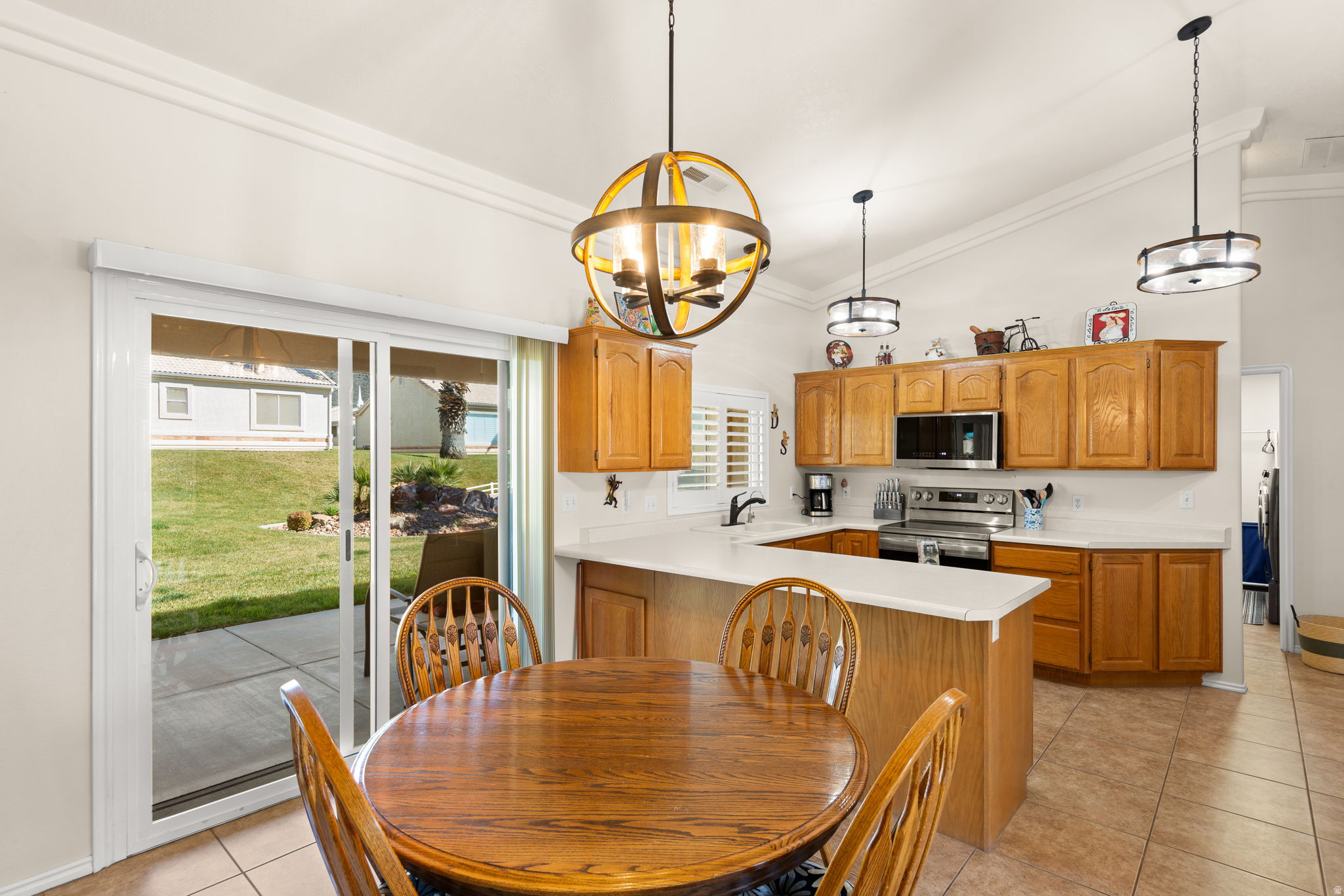 WEST SPRINGS TOWNHOMES - Residential