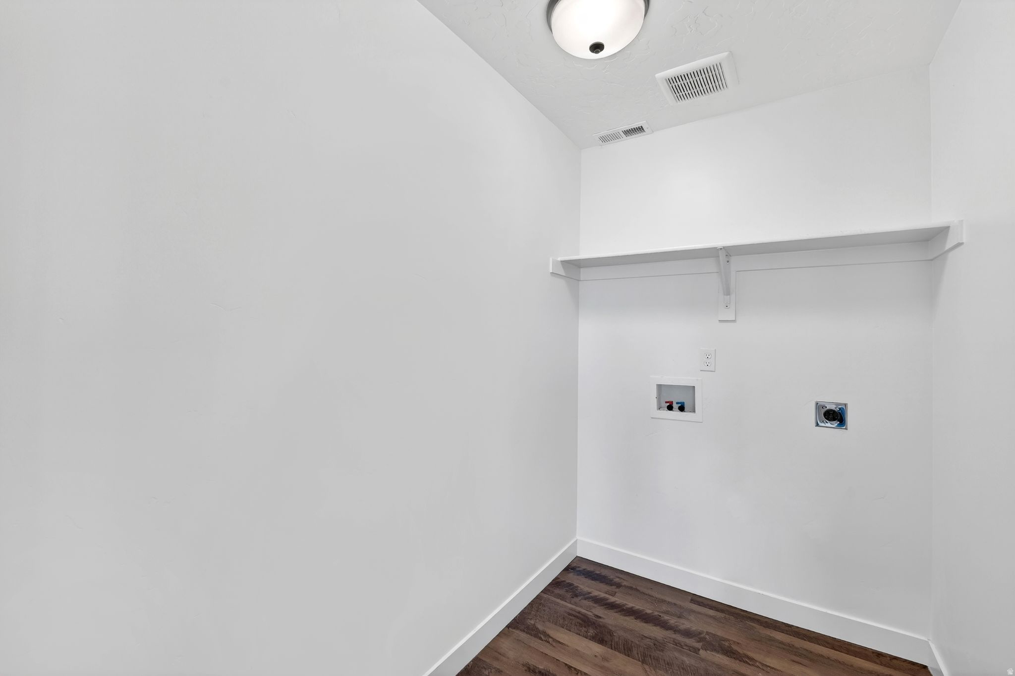 WOOD HOLLOW ESTATES - Residential