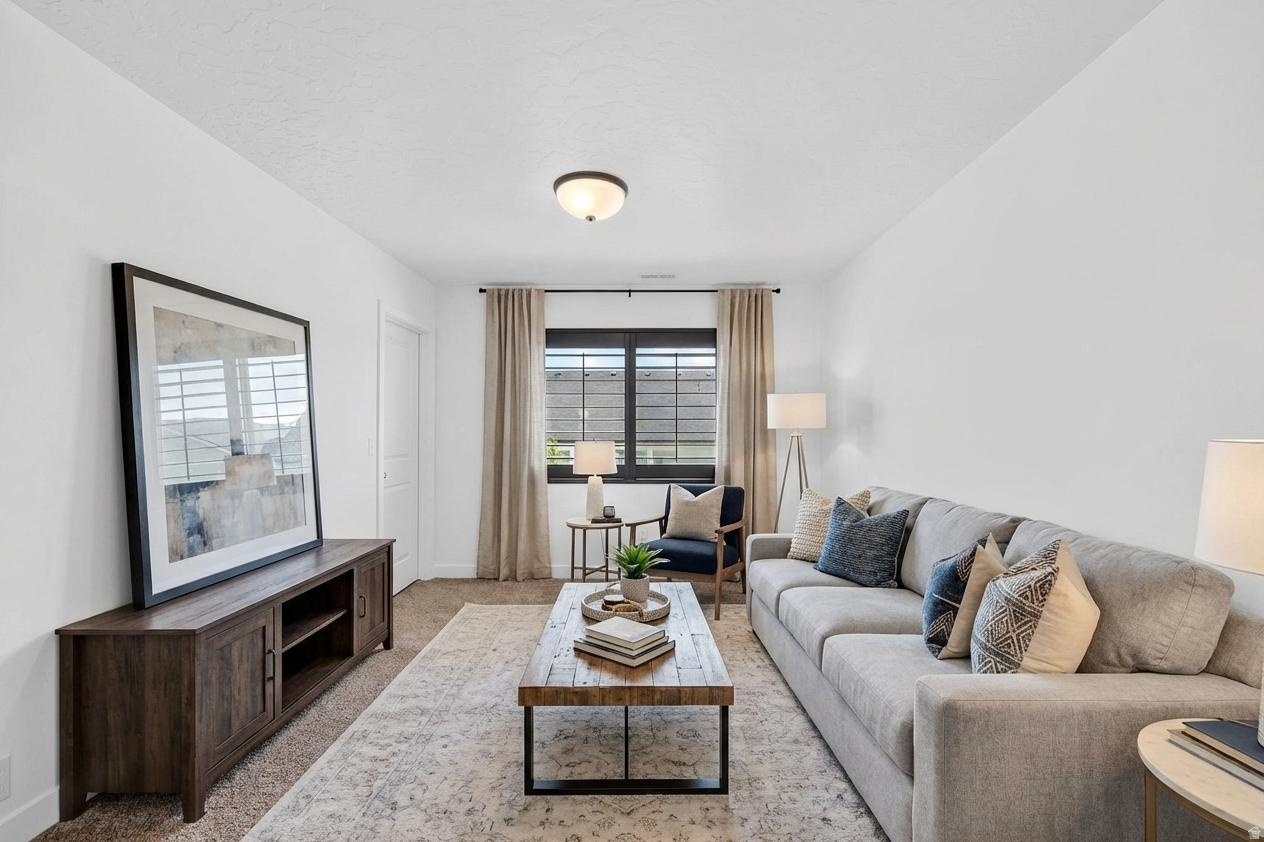 WOOD HOLLOW ESTATES - Residential