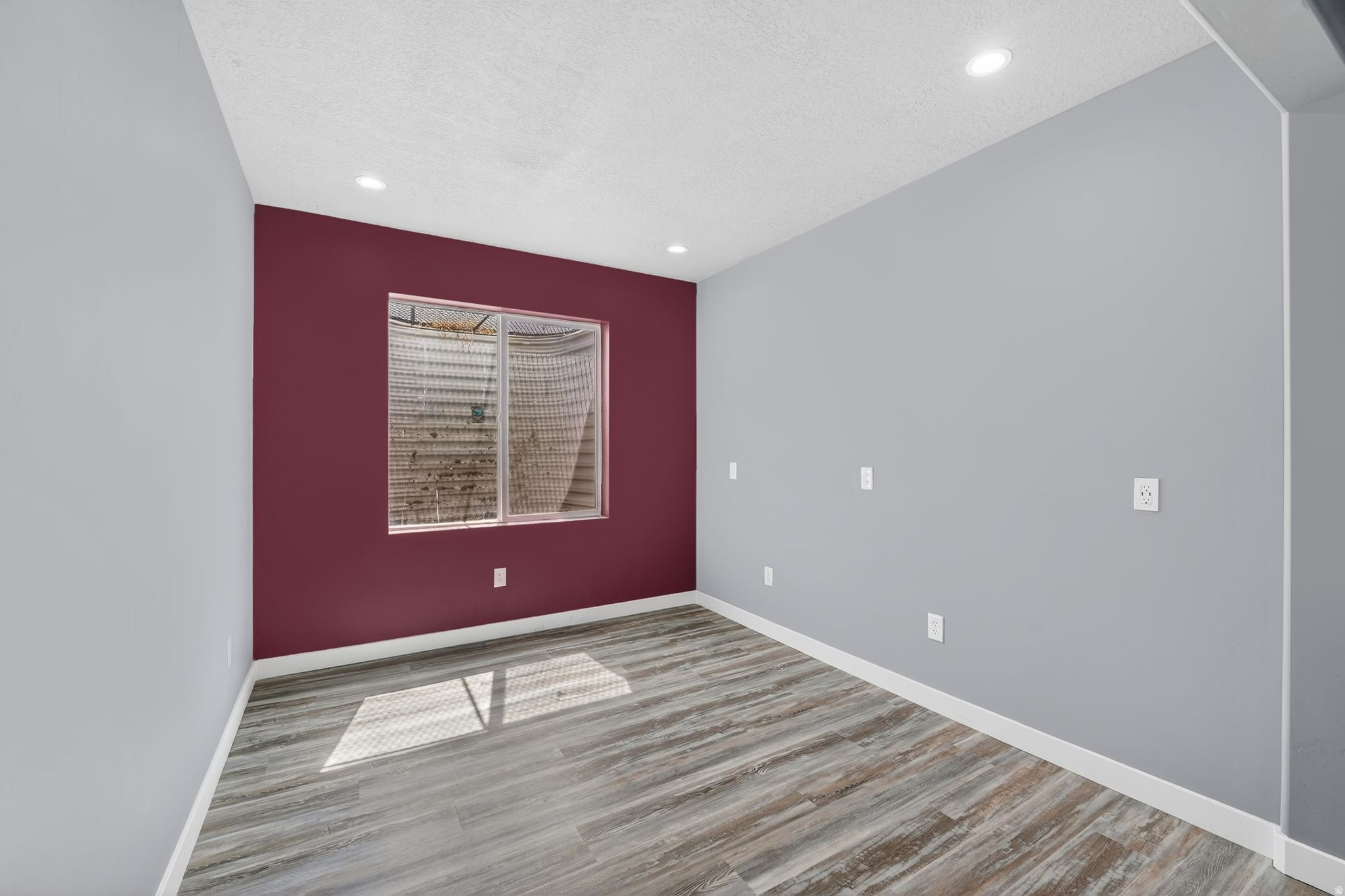 WOOD HOLLOW ESTATES - Residential