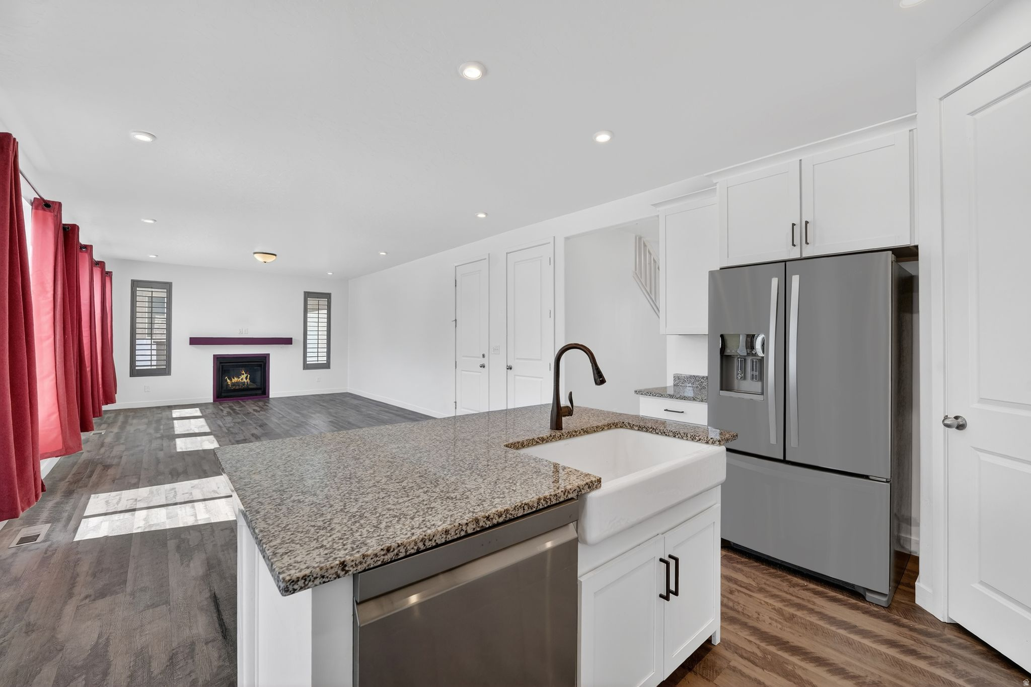 WOOD HOLLOW ESTATES - Residential