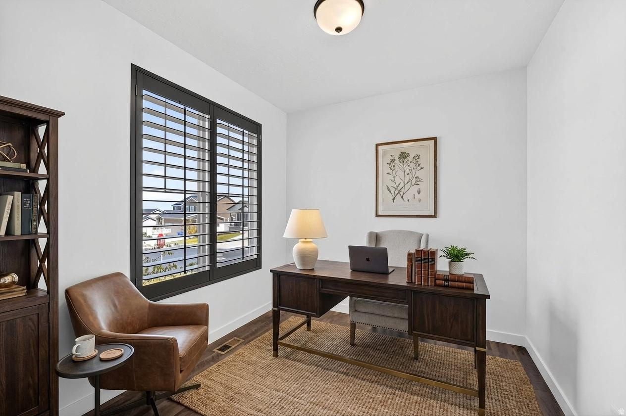 WOOD HOLLOW ESTATES - Residential