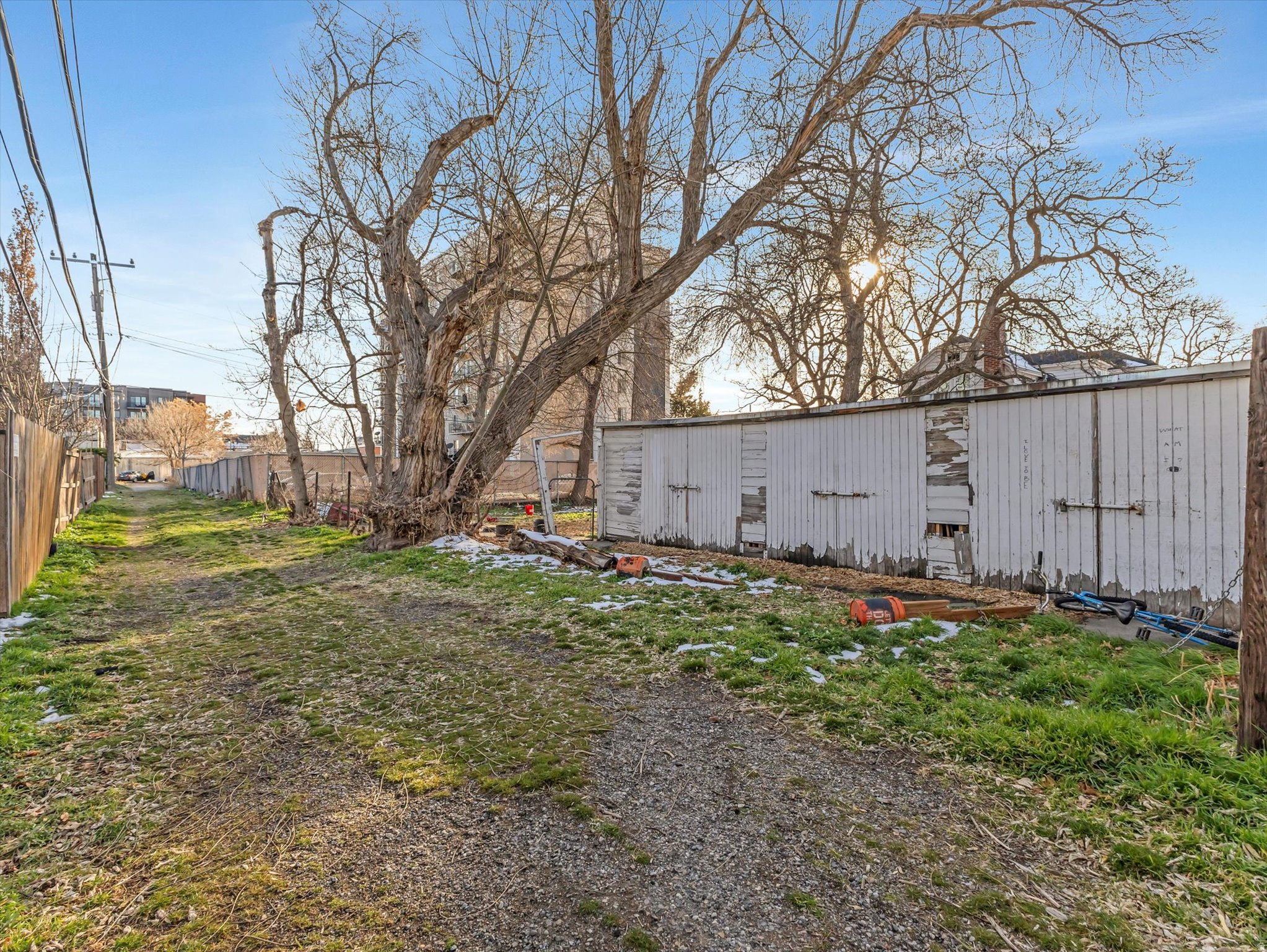 EVERGREEN PARK - Residential Income