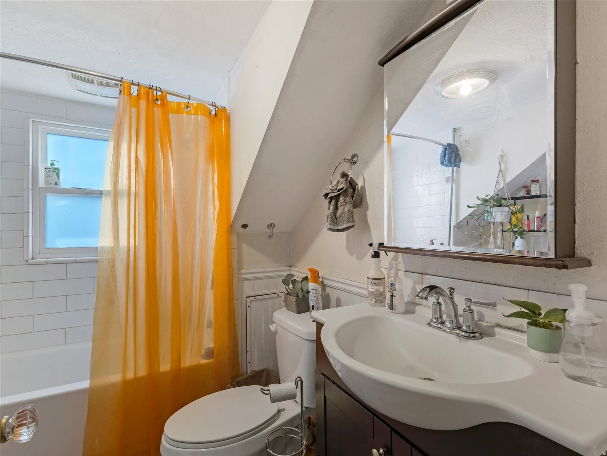 EVERGREEN PARK - Residential Income