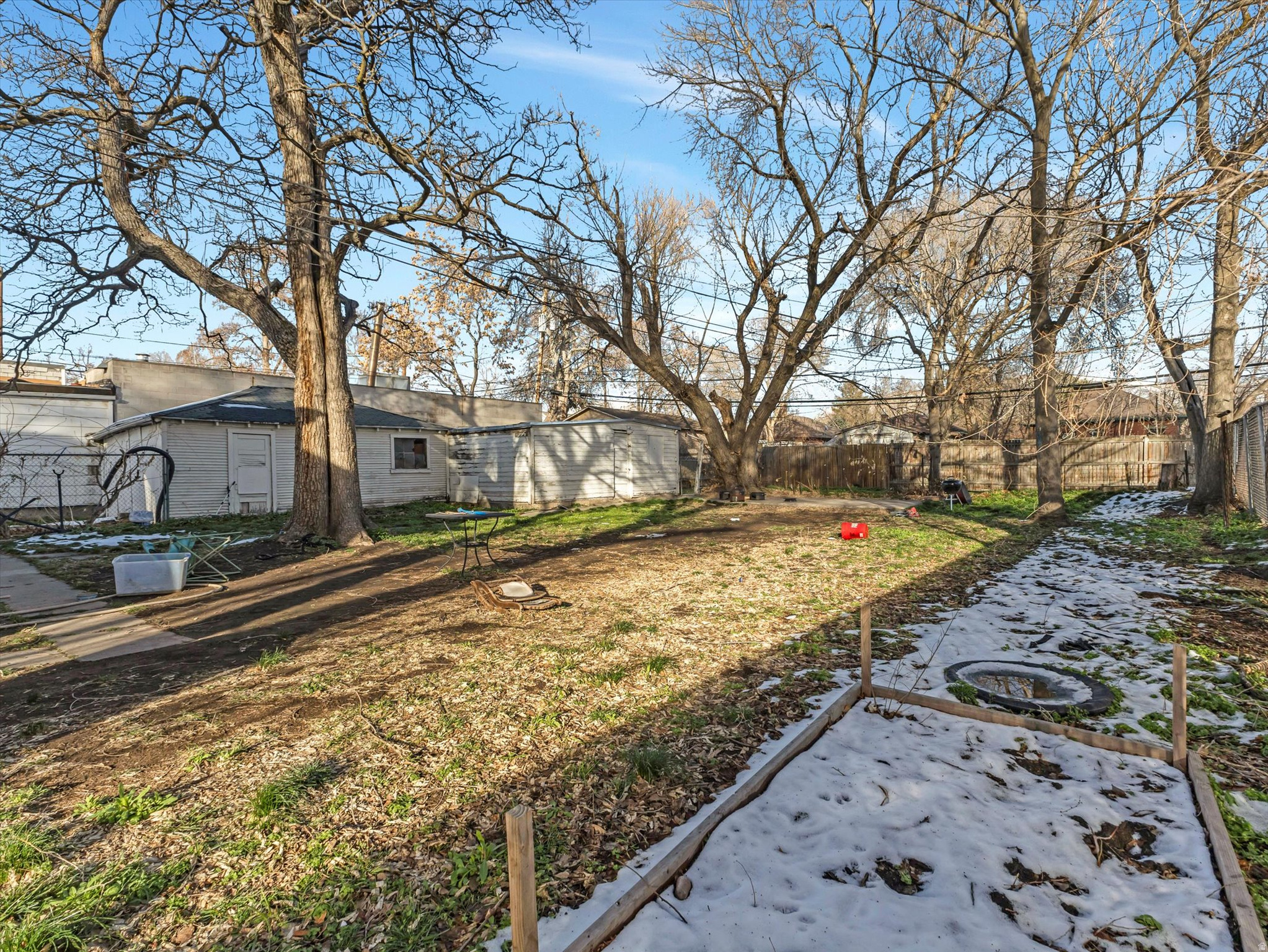 EVERGREEN PARK - Residential Income