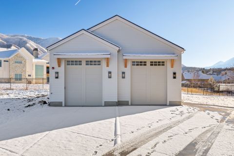 Tiny photo for 581 W LUCILLES CV, Woodland Hills, UT 84653 (MLS # 2125350)