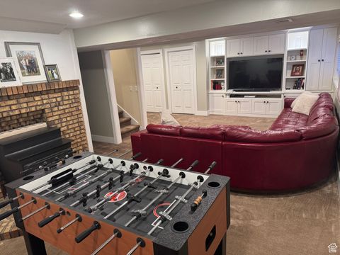 Tiny photo for 2110 E LONSDALE DR, Cottonwood Heights, UT 84121 (MLS # 2117033)