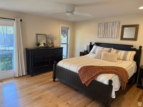 Tiny photo for 2110 E LONSDALE DR, Cottonwood Heights, UT 84121 (MLS # 2117033)