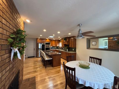 Tiny photo for 2110 E LONSDALE DR, Cottonwood Heights, UT 84121 (MLS # 2117033)