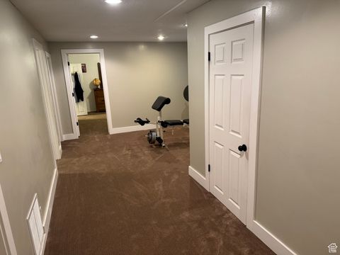 Tiny photo for 2110 E LONSDALE DR, Cottonwood Heights, UT 84121 (MLS # 2117033)
