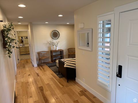 Tiny photo for 2110 E LONSDALE DR, Cottonwood Heights, UT 84121 (MLS # 2117033)