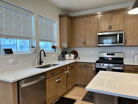 Tiny photo for 9399 N VERNHAM LN, Eagle Mountain, UT 84005 (MLS # 2123180)