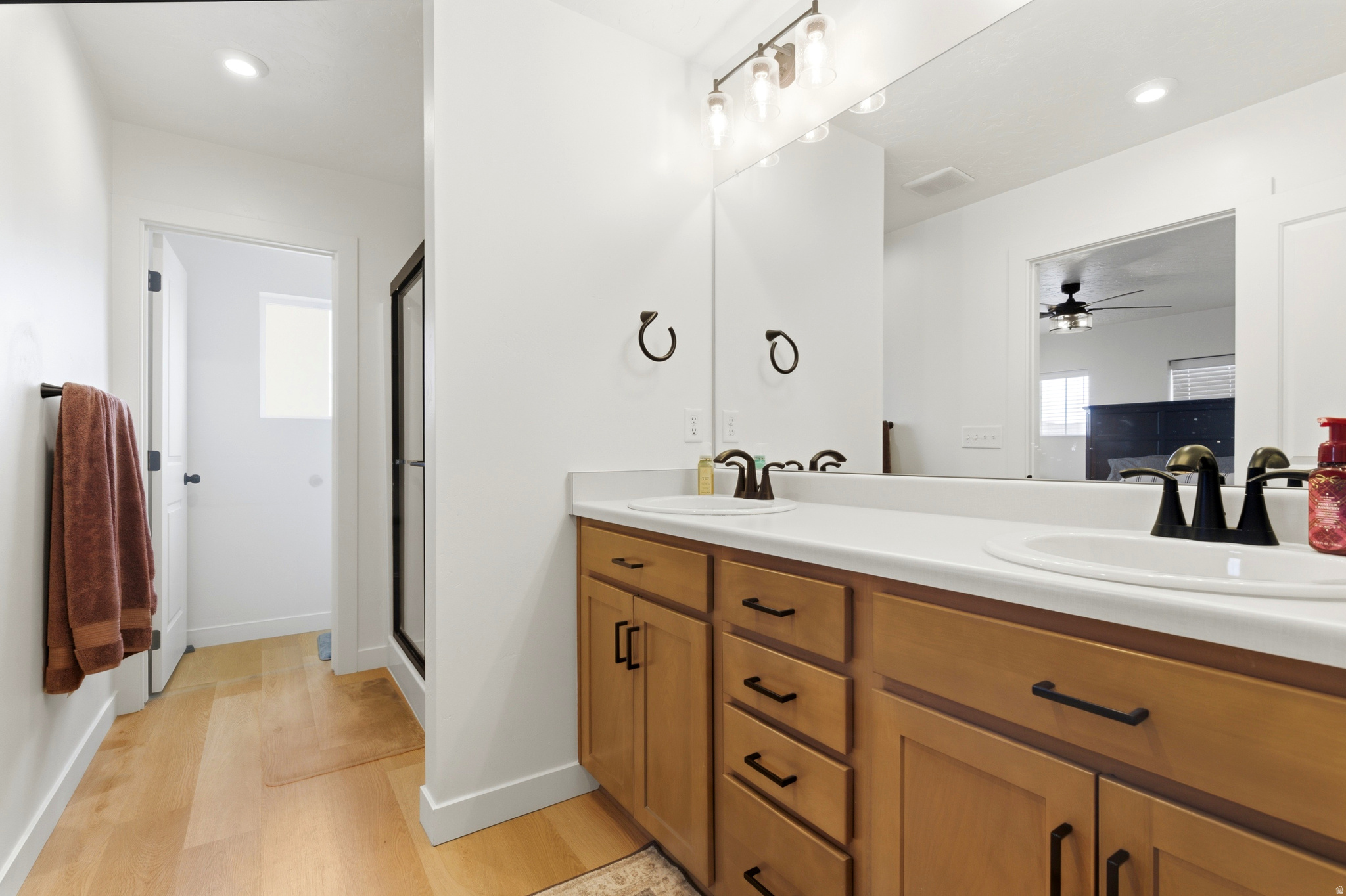 SCENIC MOUNTAIN - Residential