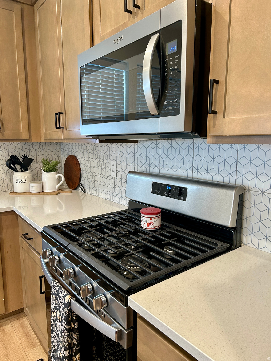 SCENIC MOUNTAIN - Residential