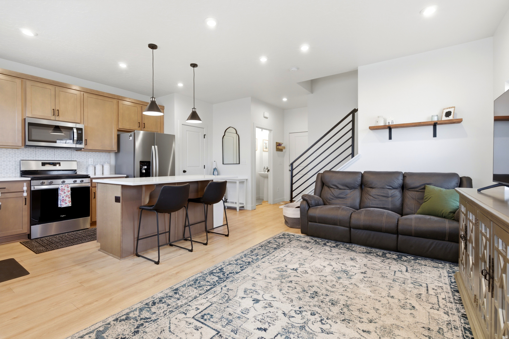 SCENIC MOUNTAIN - Residential