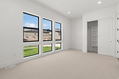 Tiny photo for 492 N PINNACLE LN #6, Saratoga Springs, UT 84045 (MLS # 2132444)