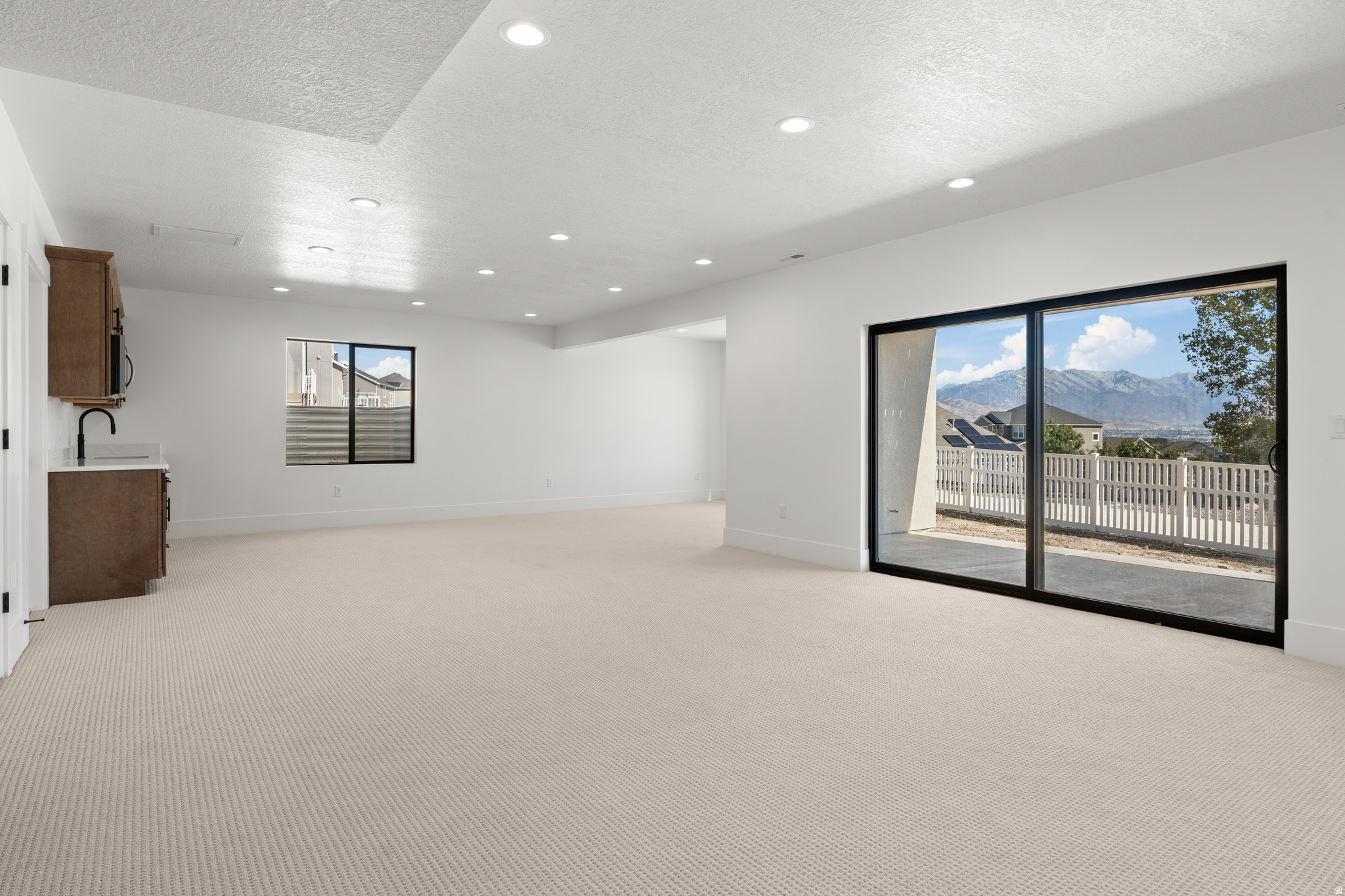 WESTLAKE VISTAS - Residential