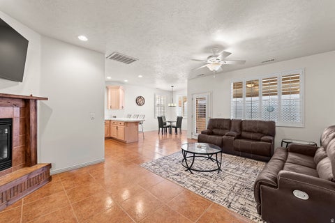 Photo of 1360 E TELEGRAPH ST #153, Washington, UT 84780 (MLS # 2168952)