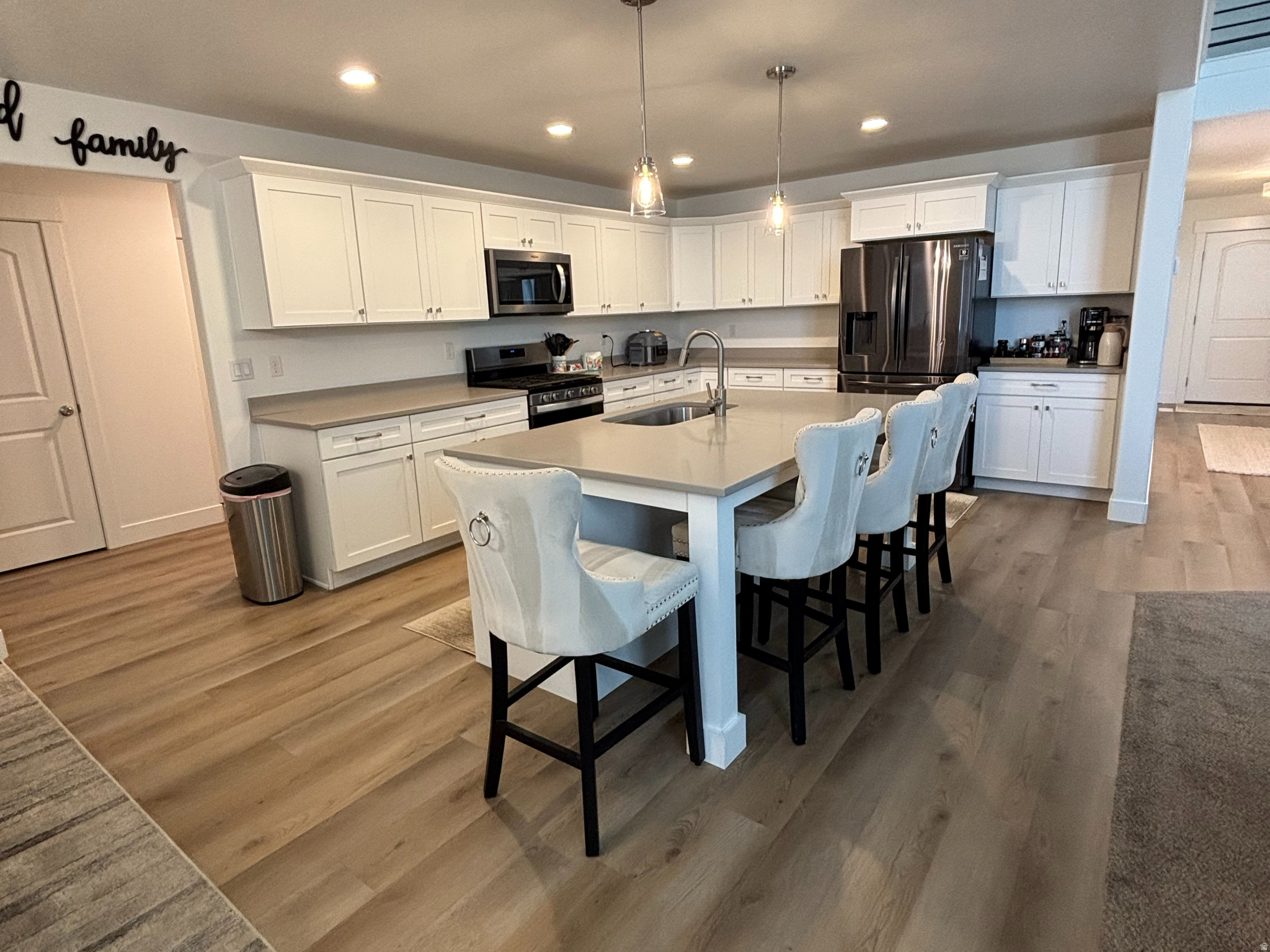 RIDGEHORNE - Residential