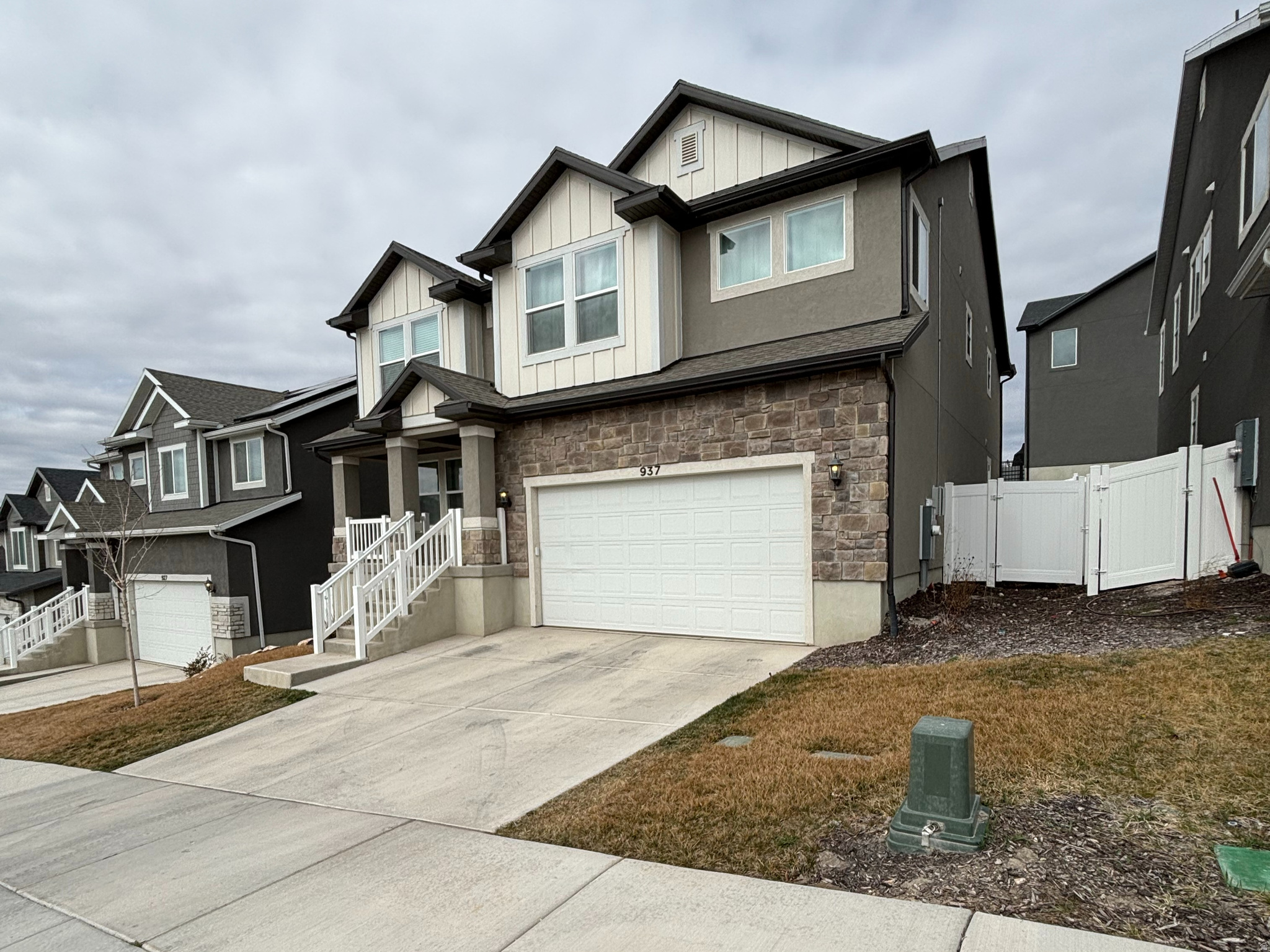 RIDGEHORNE - Residential