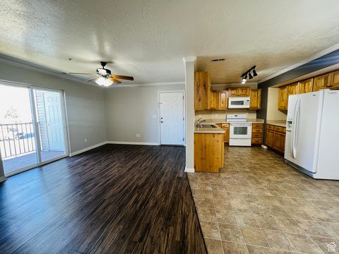 Tiny photo for 8198 N CEDAR SPRINGS RD #T6, Eagle Mountain, UT 84005 (MLS # 2119416)