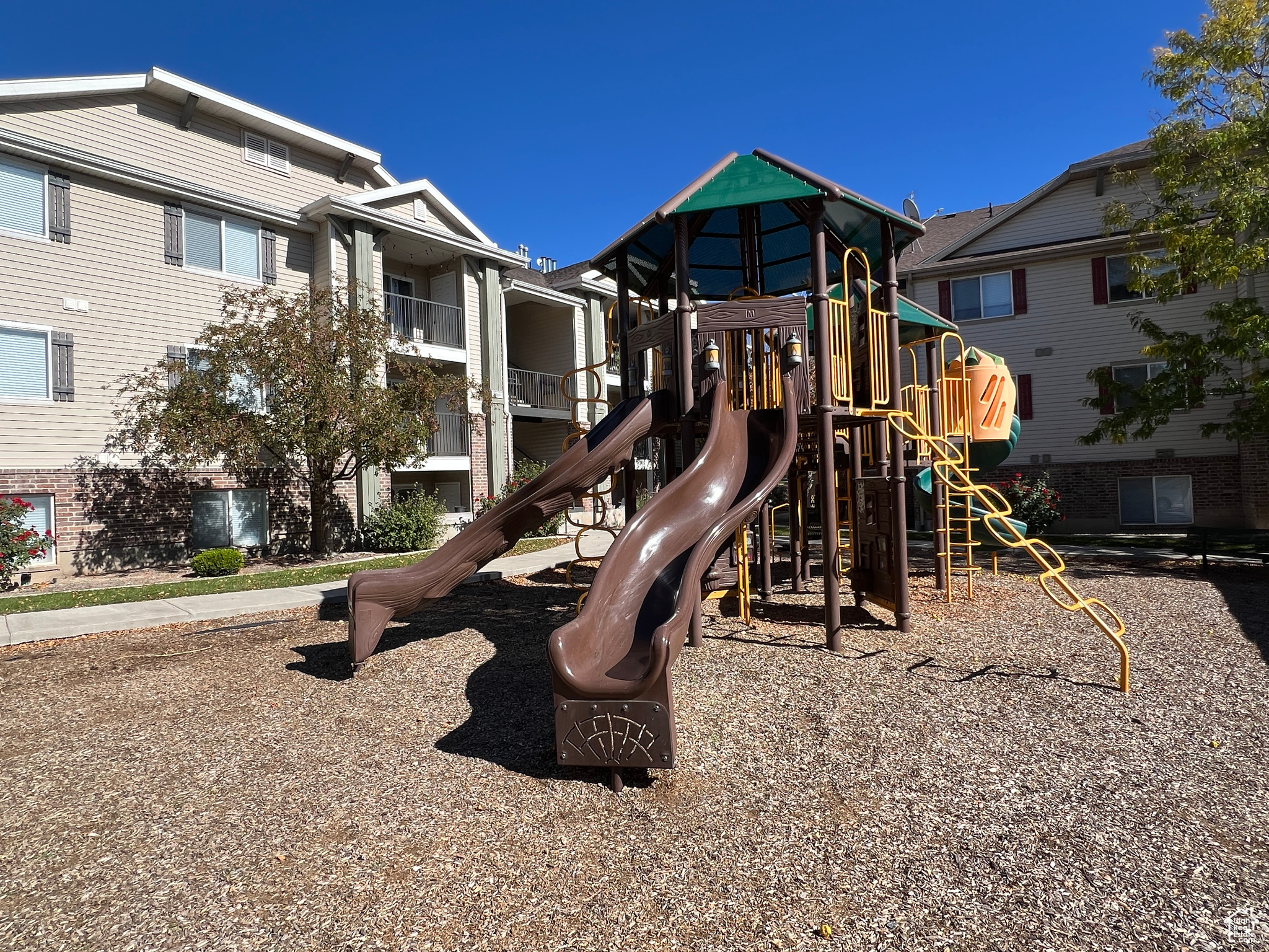 WILLOW SPRINGS - Residential