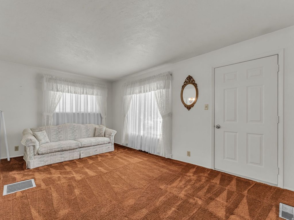 Photo of 43 W WILSON AVE S, Murray, UT 84107 (MLS # 2130370)