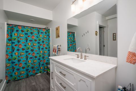 Tiny photo for 789 S MILLER AVE, North Salt Lake, UT 84054 (MLS # 2141350)