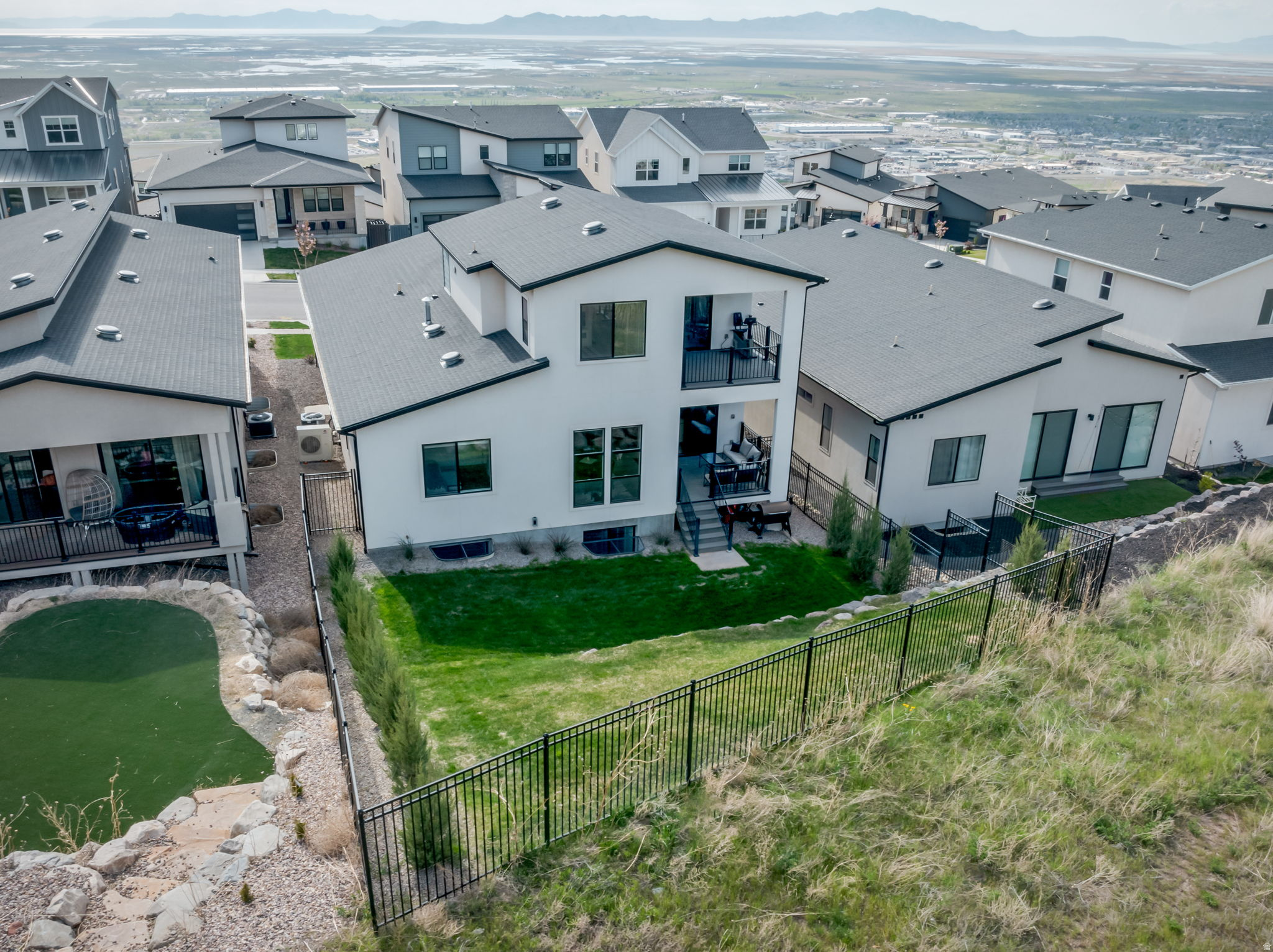 THE RIDGE SUB - Residential