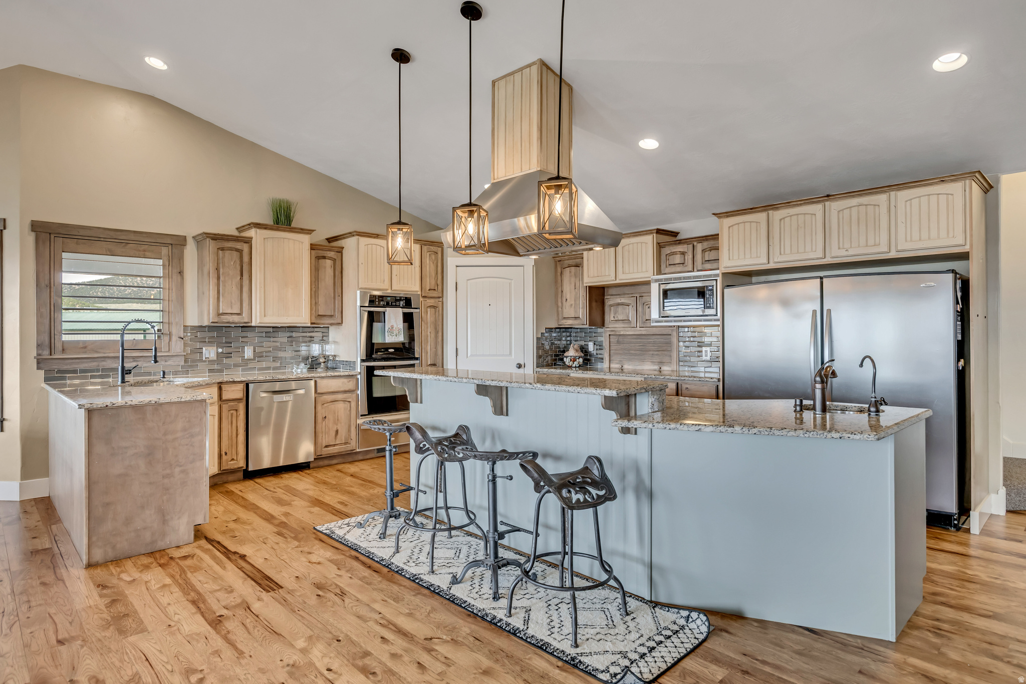 THE BENCHES AT SOUTH - Residential