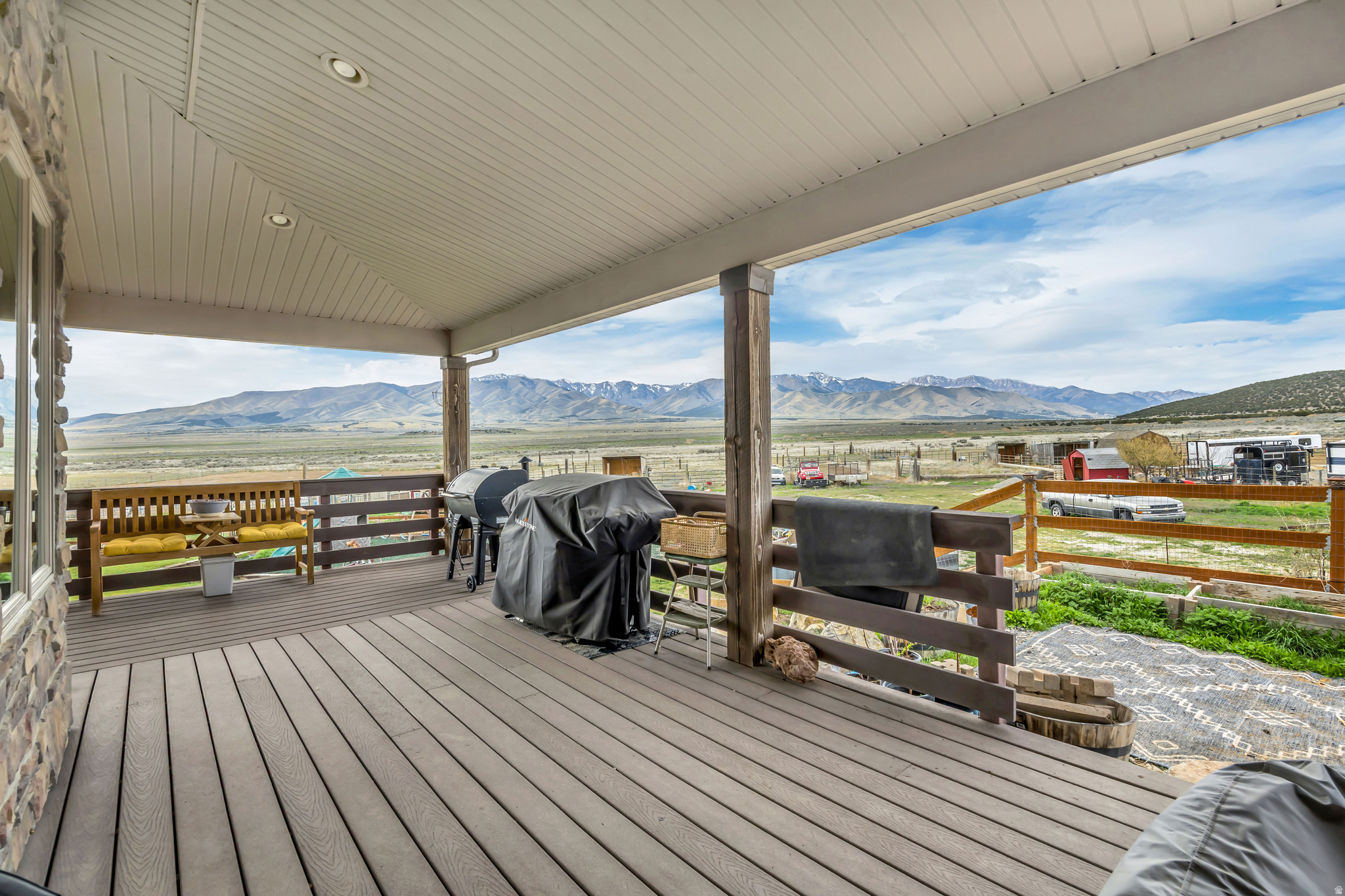 THE BENCHES AT SOUTH - Residential